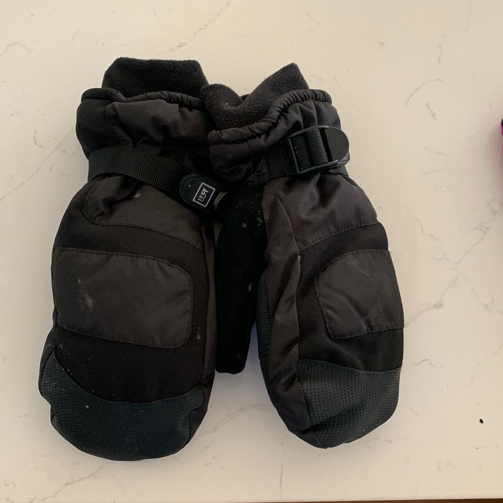 COPY - COPY - REI fleece lined kids snow mittens